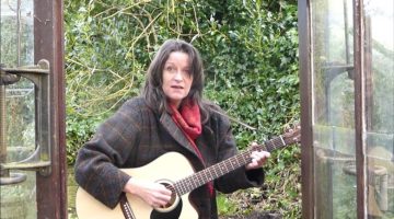 Peine mitigée pour Alison Chabloz : un espoir pour le révisionnisme en Angleterre ? 570135537_780x439