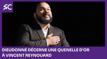 Dieudonné décerne une quenelle d’or à Vincent Reynouard